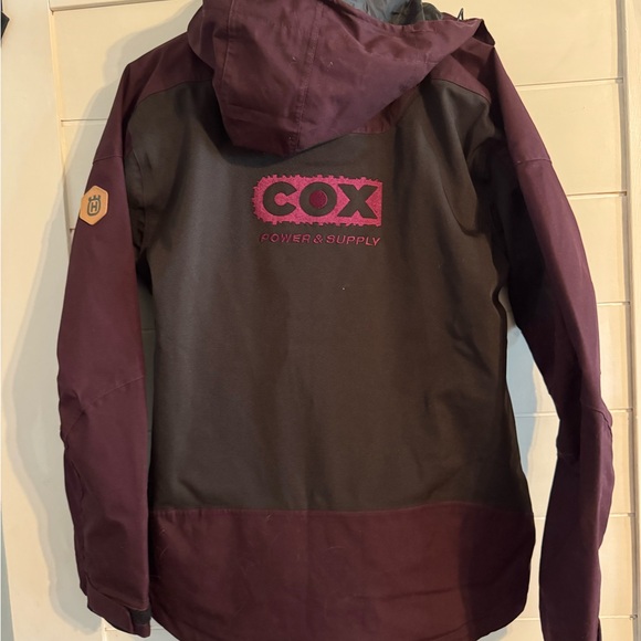 Outdoor Jacket - Picture 2 of 3